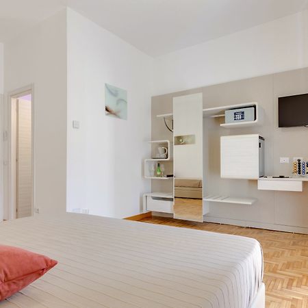 Dolce Luxury Rooms Рим Экстерьер фото