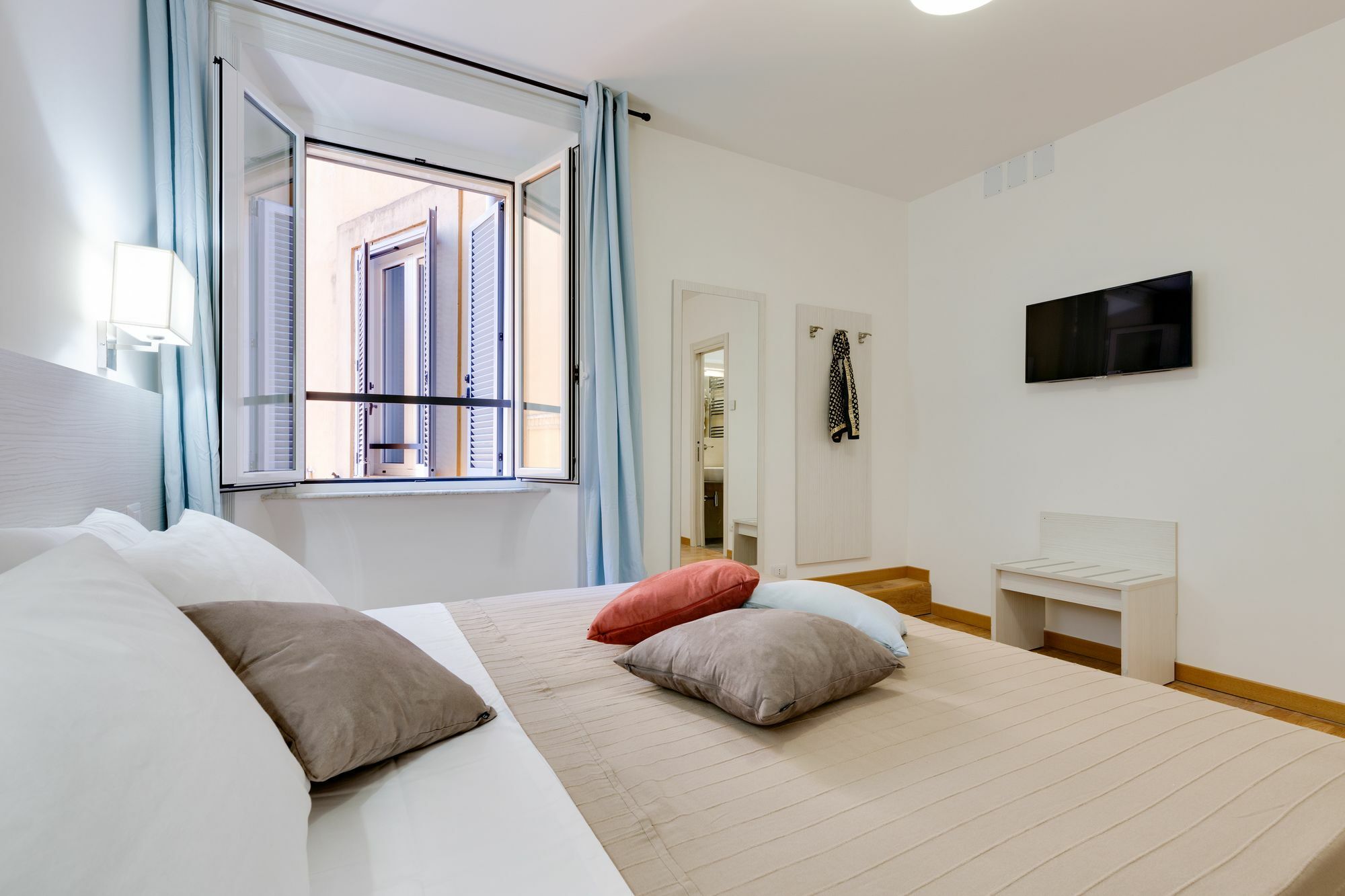 Dolce Luxury Rooms Рим Экстерьер фото