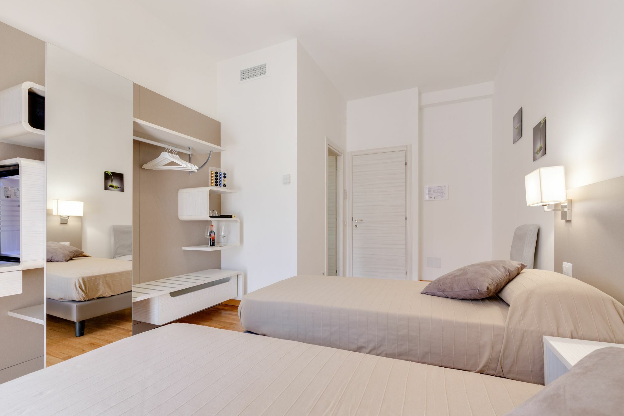 Dolce Luxury Rooms Рим Экстерьер фото