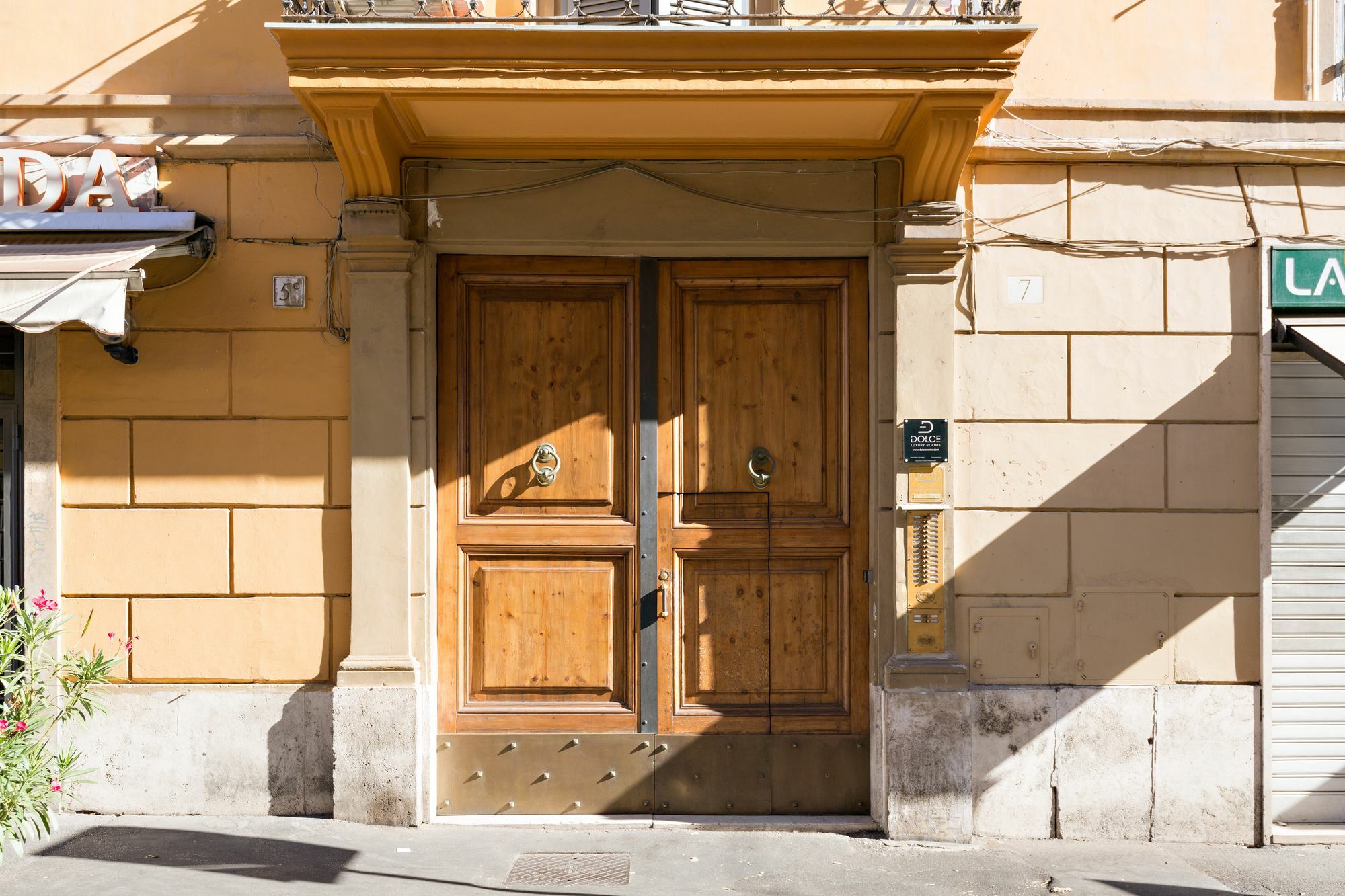 Dolce Luxury Rooms Рим Экстерьер фото