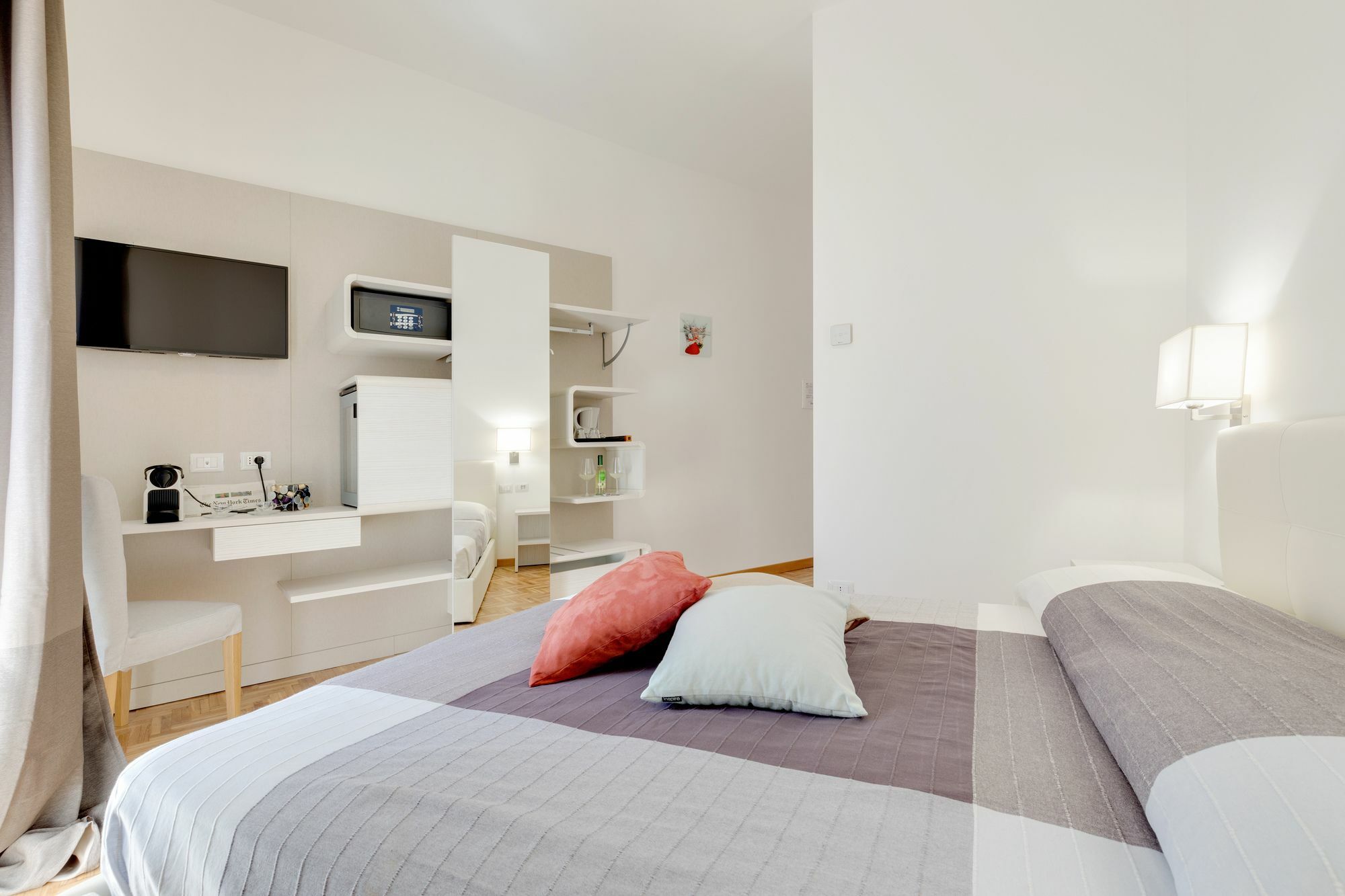 Dolce Luxury Rooms Рим Экстерьер фото