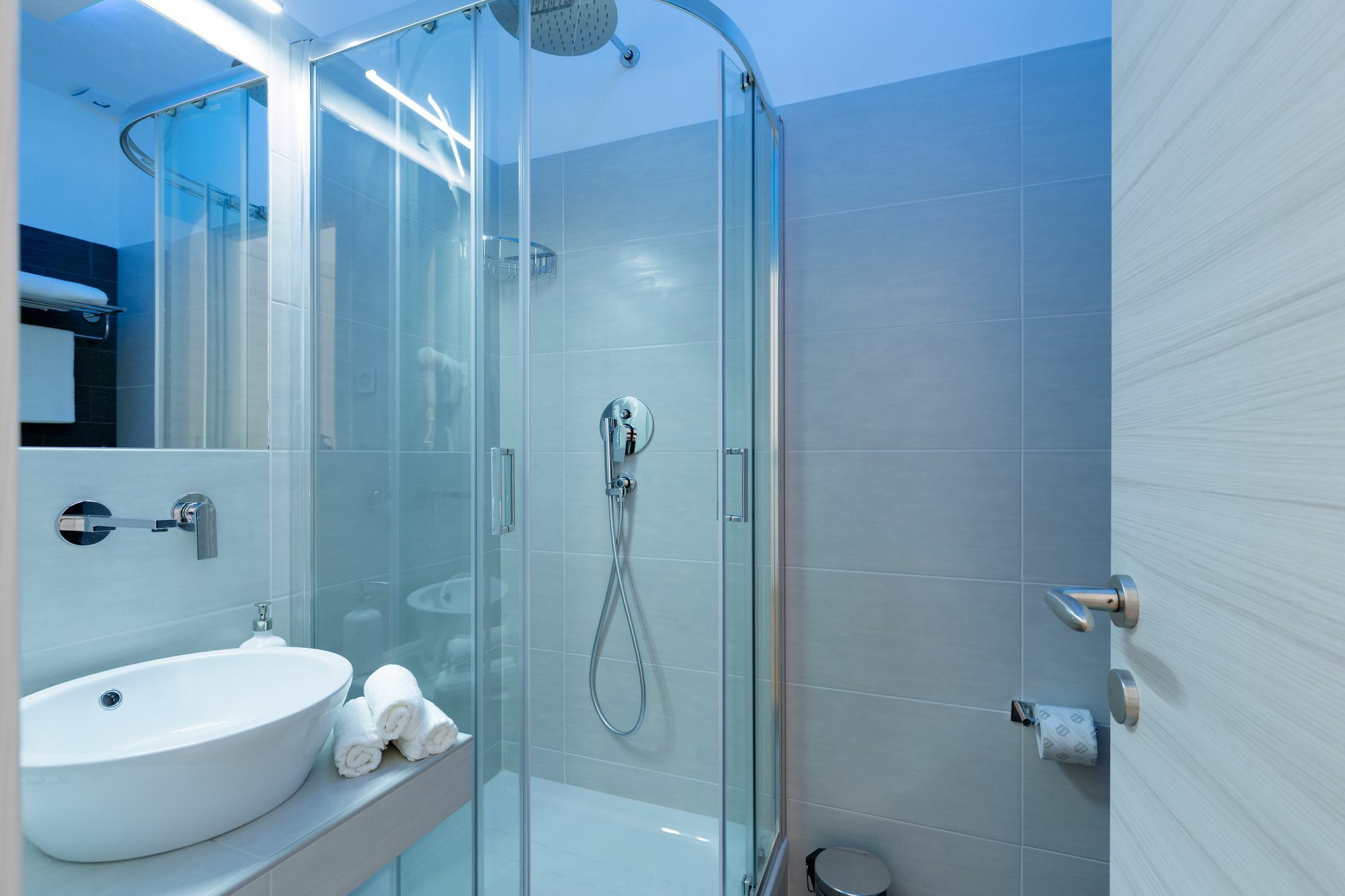 Dolce Luxury Rooms Рим Экстерьер фото