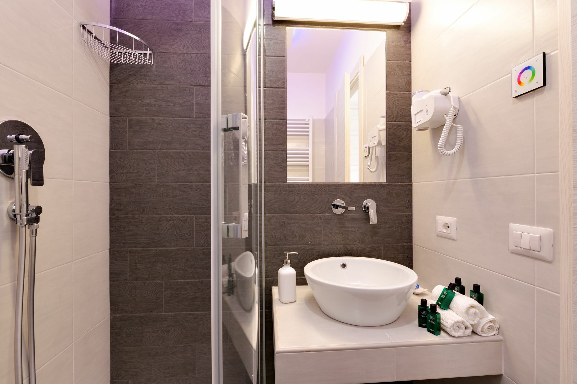 Dolce Luxury Rooms Рим Экстерьер фото